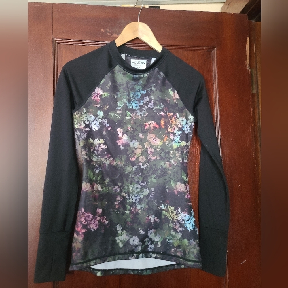 Volcom Vision Women’s Crew – Black Floral Print sz xs